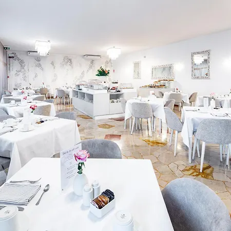 Hotel Centrale מלון 4*
