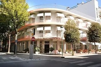 Hotel Centrale 4* ליגננו סביאדורו