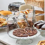 Hotel Centrale 4* لينانو سابيادورو