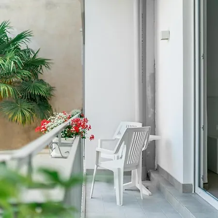 Hotel Centrale ליגננו סביאדורו